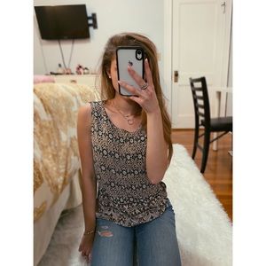 Cute patterned top